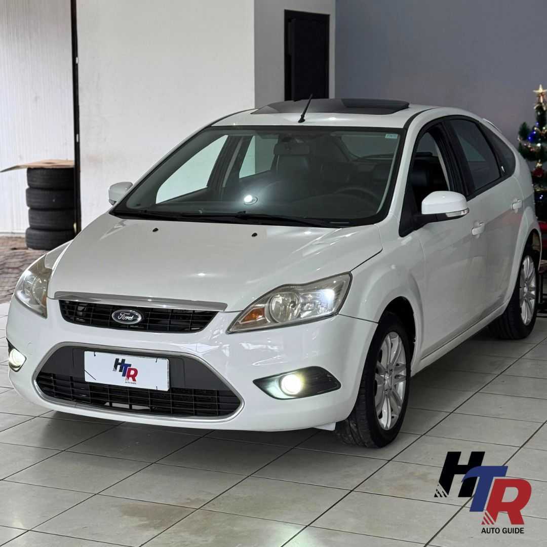 Ford Focus GHIA 2.0 16v 5p Mec.